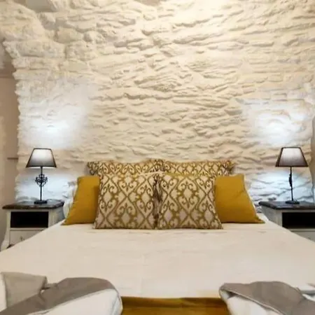 Amarienitas Ménites